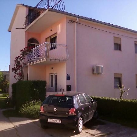 Apartmani Ledenko Kaštela Eksteriør bilde